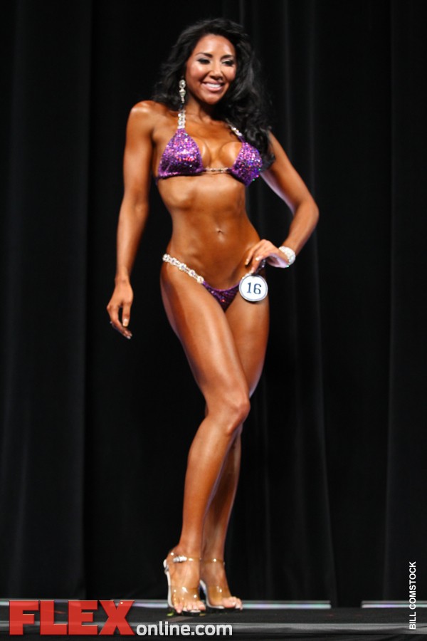 Natalie Pennington - Women's Bikini - 2012 Arnold Classic