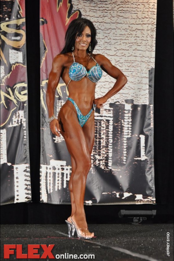 Cheryl Brown - Womens Figure - 2012 Chicago Pro