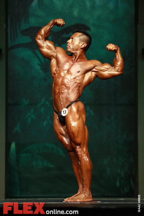 Leonardo Pacheco - Mens 212 - Europa Super Show 2011