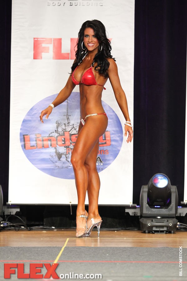 Amanda Latona - Womens Bikini - Titans Grand Prix Pro Bikini 2011