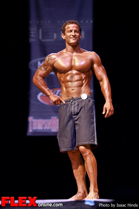 Steve Colombo - Men's Physique Class B - Phil Heath Classic 2013