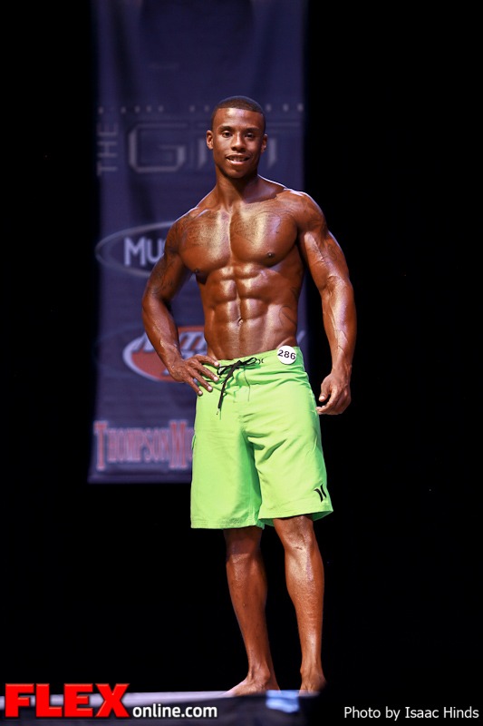 Aaron Ferrell - Men's Physique Class D - Phil Heath Classic 2013