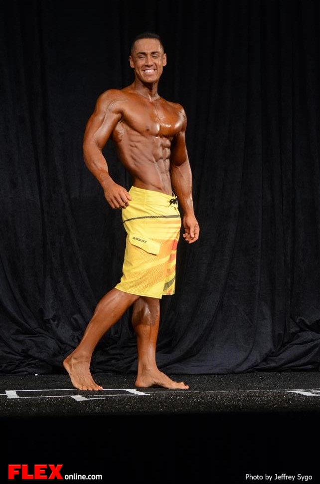 Anthony Perez - Men's Physique E - 2013 North Americans