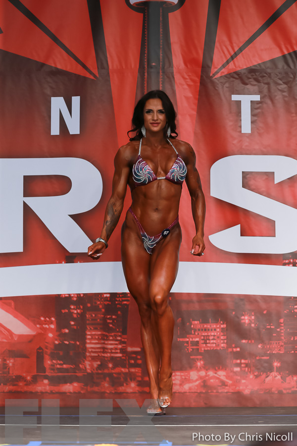 Ellen Elizabeth Berg - Figure - 2016 IFBB Toronto Pro Supershow