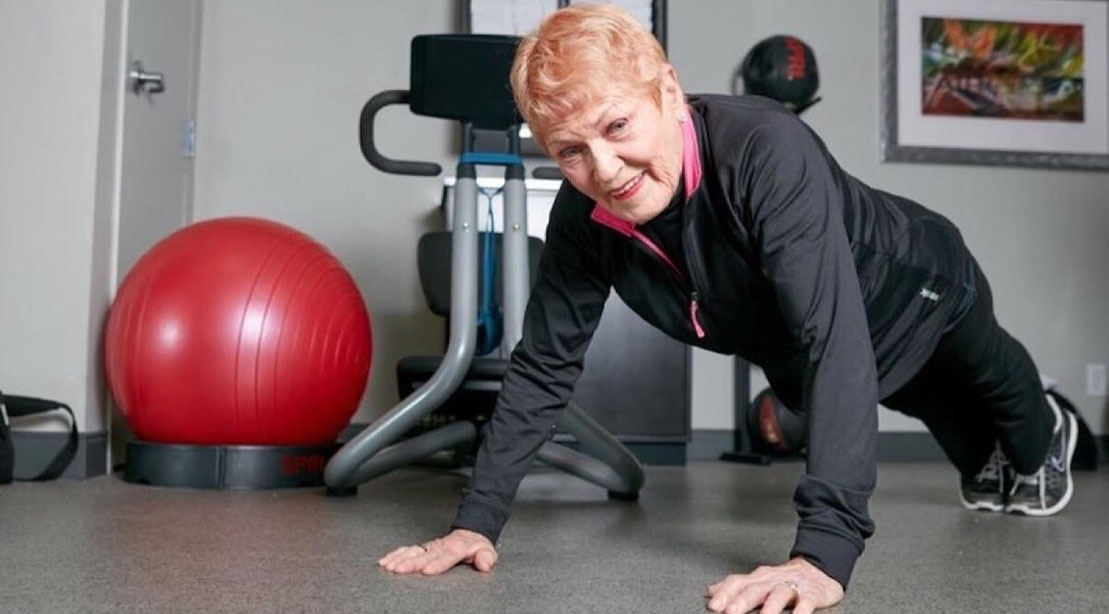 Jack Lalanne wife Elaine Lalanne performing pushups at 97 year old